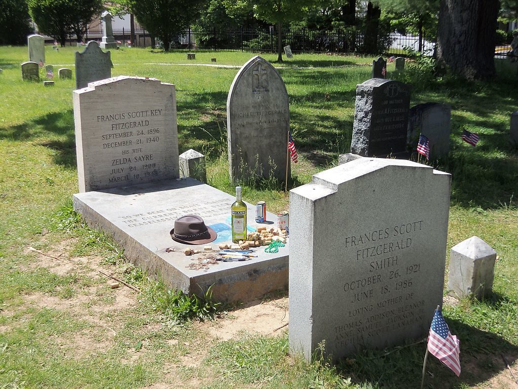 F Scott Fitzgerland y la tumba de Zelda en Rockville, Maryland.