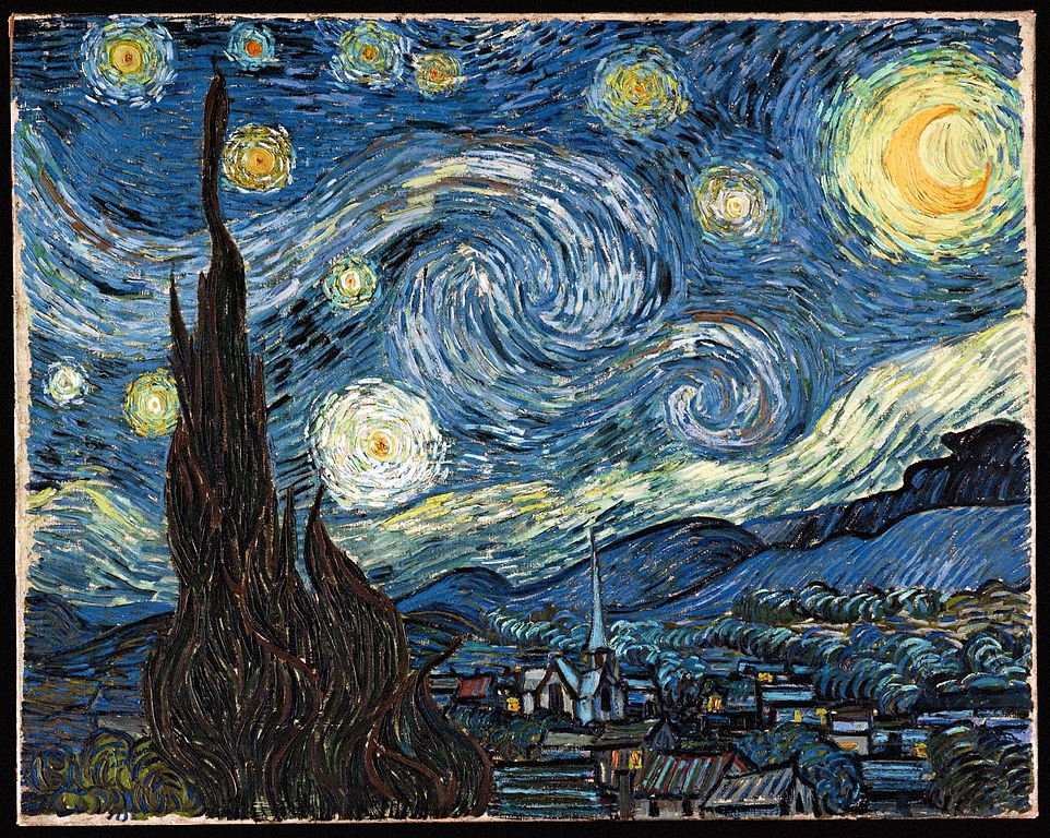 Noche estrellada sobre el Ródano de Van Gogh que muestra una pintura en su mayoría azul oscuro con un edificio brumoso en primer plano y las estrellas y la luna en el cielo azul oscuro y el mar brumoso a la derecha