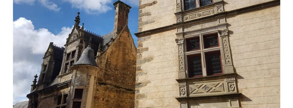 Casas y torres medievales en la ciudad de Le Mans Plantagenet