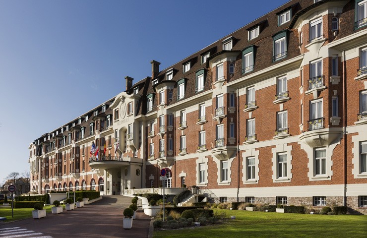 Hotel Le Westminster en Le Touquet que incluye una vista panorámica o una fachada de ladrillo rojo al estilo Art Déco