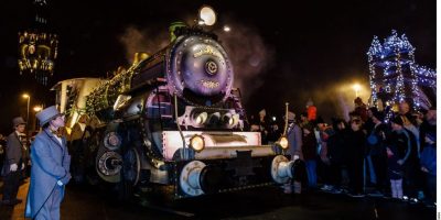 Entrenamiento en el mercado navideño de Calais con actores disfrazados de noche