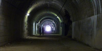 mimoyecques entrada túnel largo y oscuro