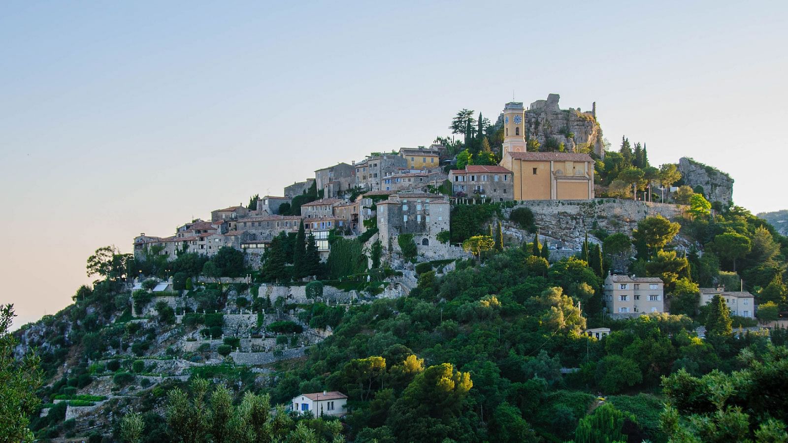 Eze Village - Eze-sur-Mer - Eze South of France - Eze to Nice - Eze to Monaco - best places in Eze - family trip - FR